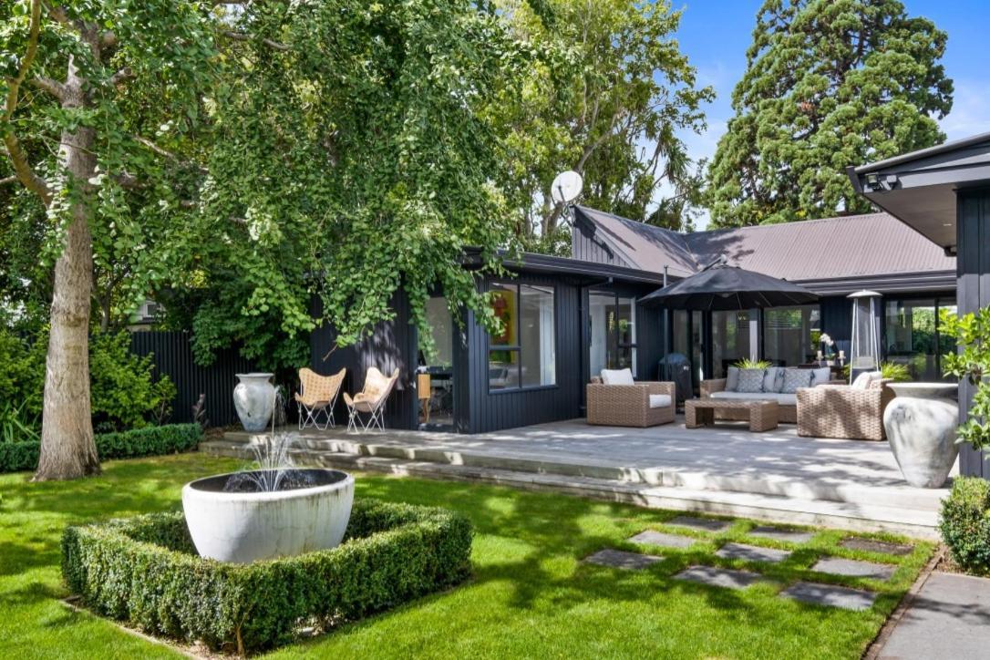 Black Luxury Lodge ブレナム エクステリア 写真
